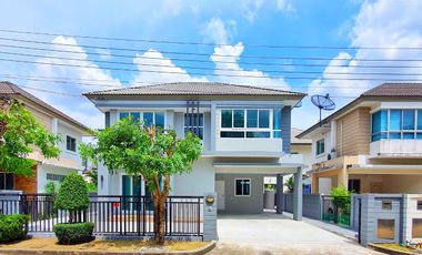 For sale 3 bedrooms house in Nong Khaem, Bangkok