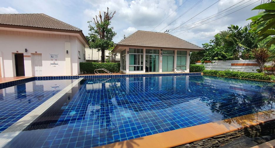 For sale 3 bedrooms house in Nong Khaem, Bangkok