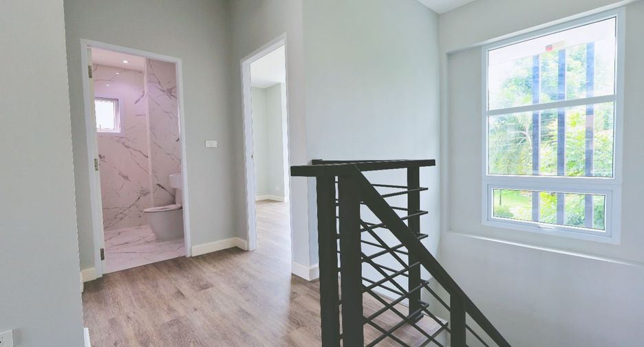 For sale 3 bedrooms house in Nong Khaem, Bangkok
