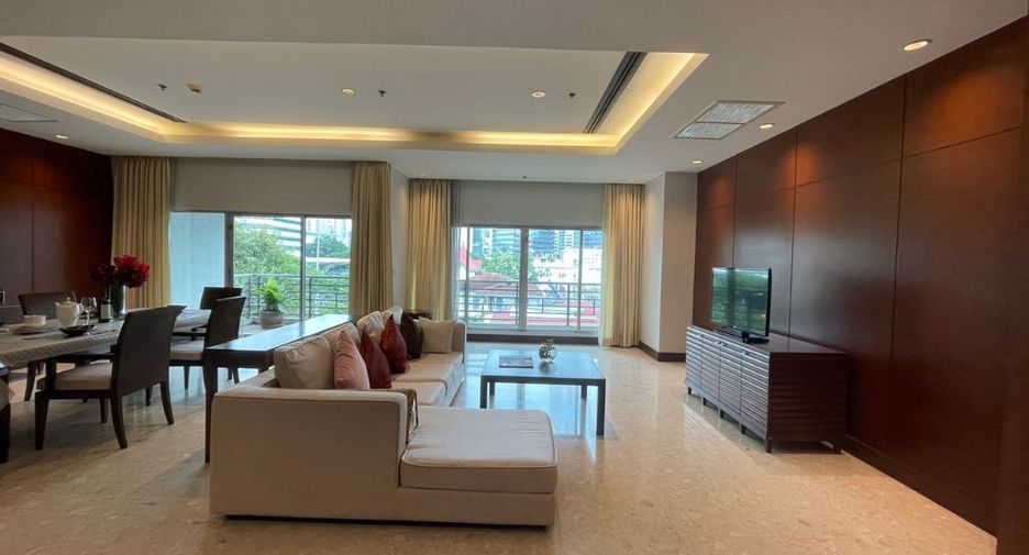 For rent 3 bedrooms apartment in Pathum Wan, Bangkok