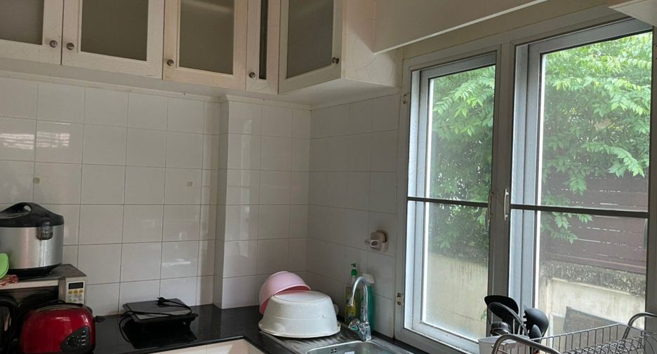 Продажа 4 спальни дом в Лат Крабанг, Бангкок