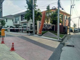 For rent 4 bed house in Mueang Chon Buri, Chonburi