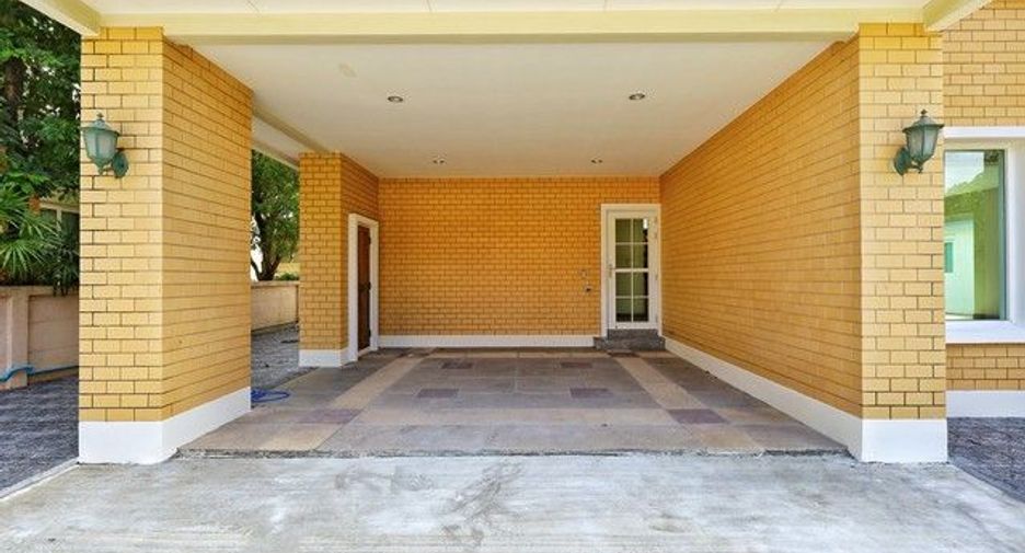 For sale 4 bedrooms house in Bang Kruai, Nonthaburi