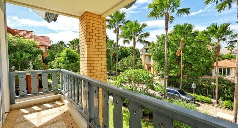 For sale 4 bedrooms house in Bang Kruai, Nonthaburi