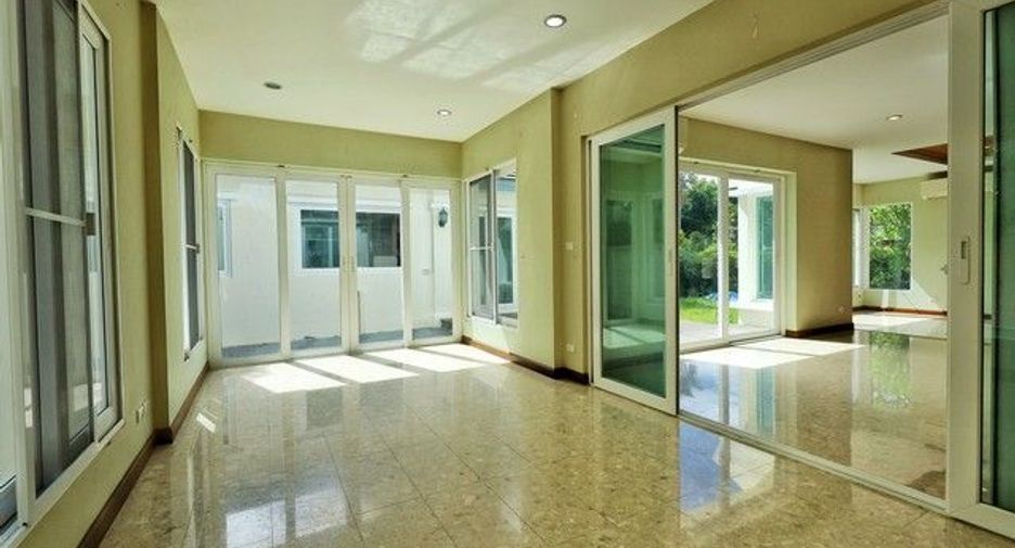 For sale 4 bedrooms house in Bang Kruai, Nonthaburi