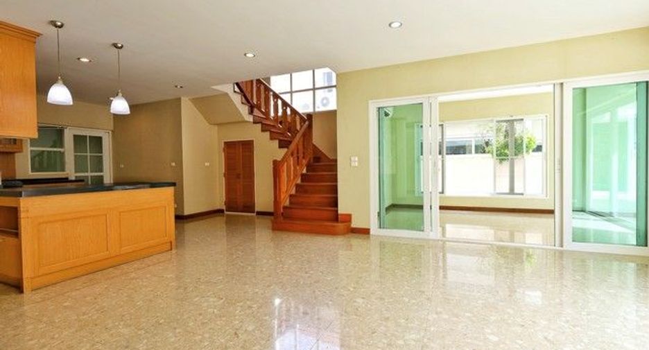 For sale 4 bedrooms house in Bang Kruai, Nonthaburi