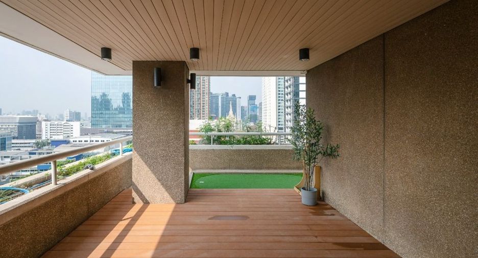 À vendre 2 chambres condo à Watthana, Bangkok