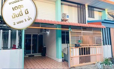出售 2 卧室 联排别墅 在 Mueang Samut Sakhon, Samut Sakhon