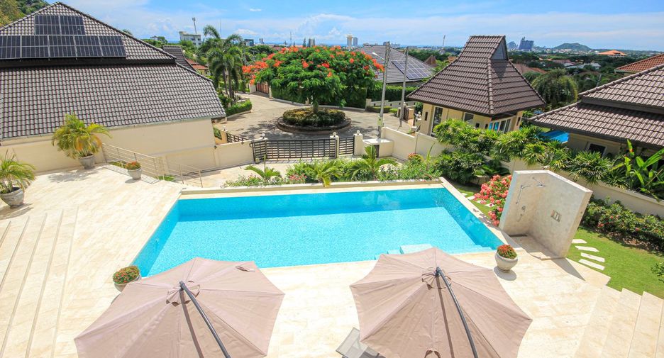 For sale 5 bedrooms villa in Hua Hin, Prachuap Khiri Khan
