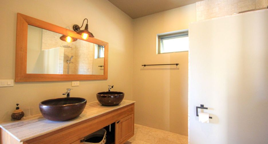 For sale 5 bedrooms villa in Hua Hin, Prachuap Khiri Khan