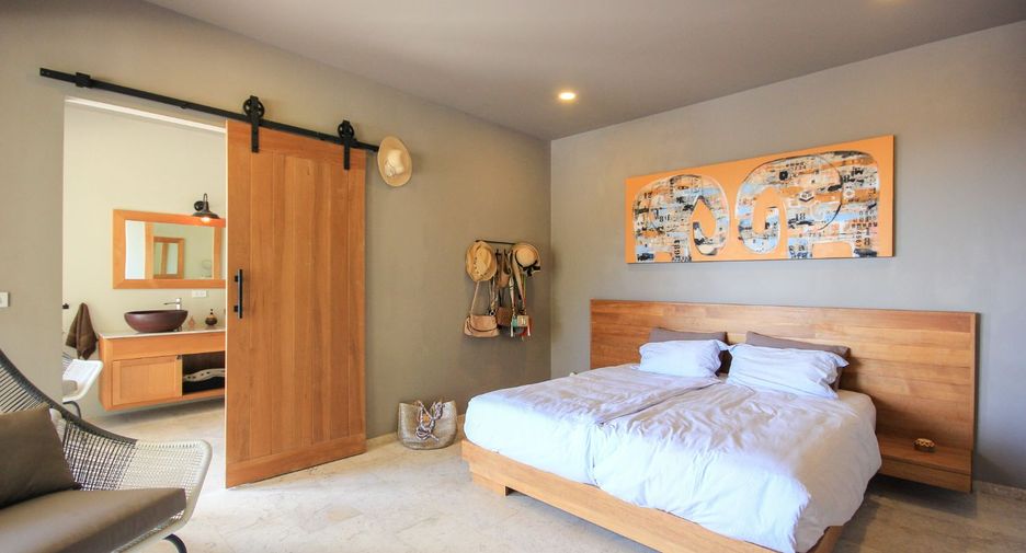 For sale 5 bedrooms villa in Hua Hin, Prachuap Khiri Khan