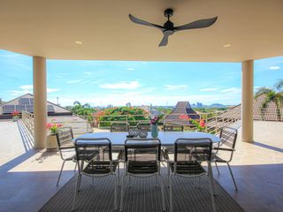 Villa zum Kauf mit 5 Zimmer in Hua Hin, Prachuap Khiri Khan