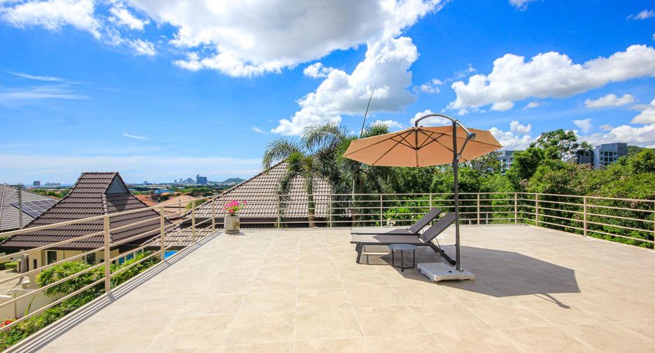 For sale 5 bedrooms villa in Hua Hin, Prachuap Khiri Khan