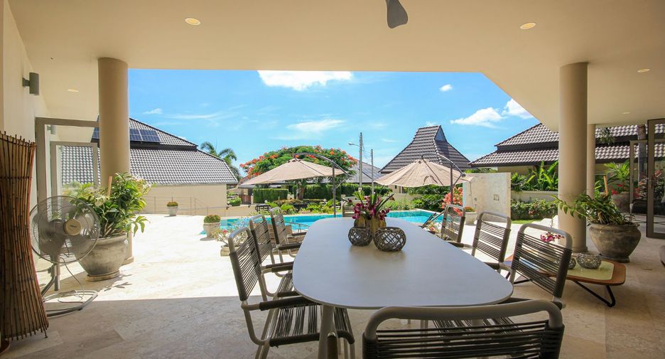 For sale 5 bedrooms villa in Hua Hin, Prachuap Khiri Khan