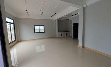 Lagerhaus zum Kauf in Krathum Baen, Samut Sakhon