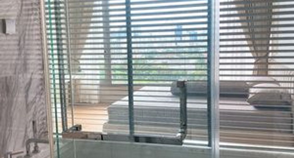 For rent 2 bedrooms condo in Sathon, Bangkok