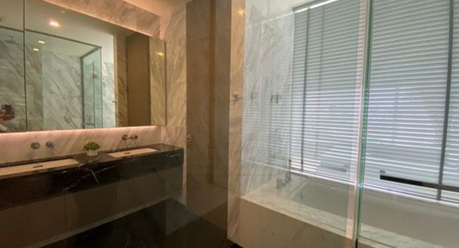For rent 2 bedrooms condo in Sathon, Bangkok