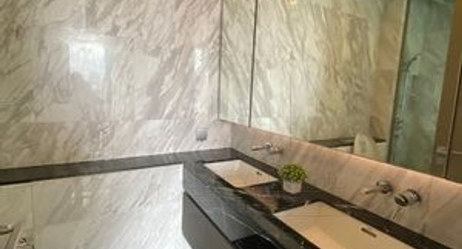 For rent 2 bedrooms condo in Sathon, Bangkok