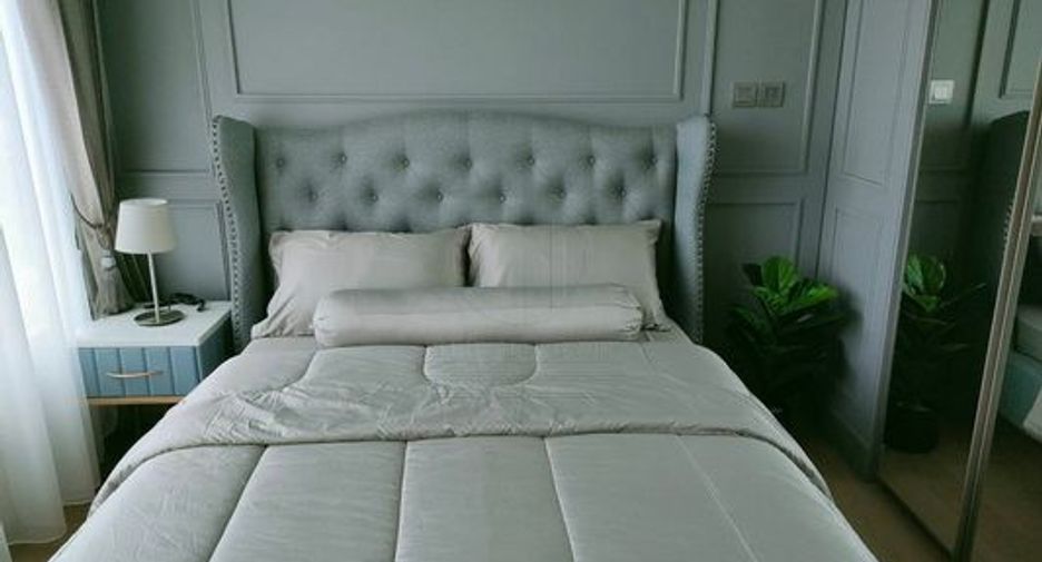 For rent 2 bedrooms condo in Sathon, Bangkok
