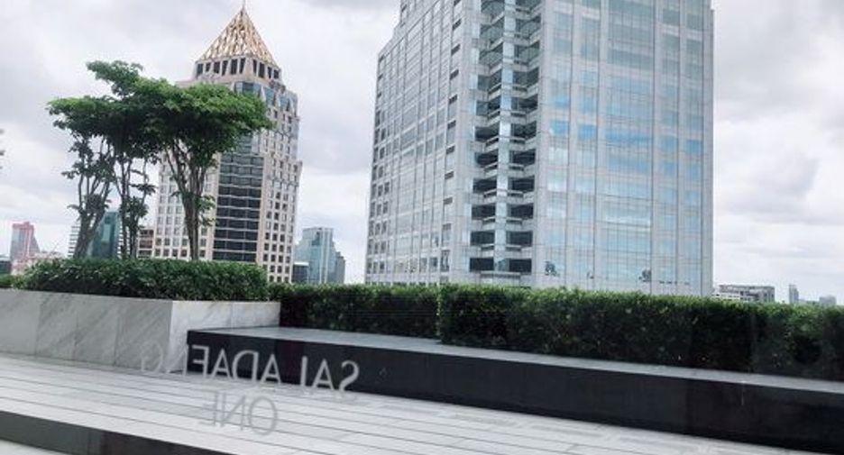 For rent 2 bedrooms condo in Sathon, Bangkok