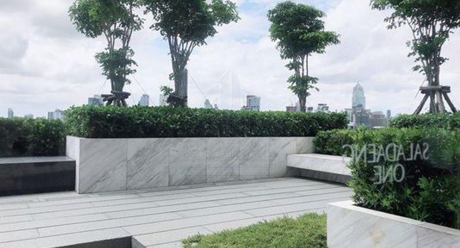 For rent 2 bedrooms condo in Sathon, Bangkok