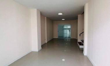 Продажа 3 спальни таунхаус в Si Racha, Чонбури