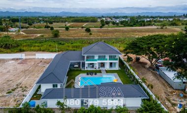 For sale 7 bed villa in Hua Hin, Prachuap Khiri Khan