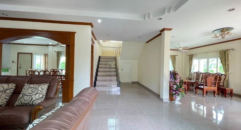 出租 5 卧室 独立屋 在 Bang Lamung, Chon Buri