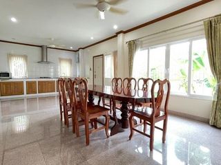 À louer 5 chambres maison à Bang Lamung, Chonburi