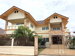 À louer 5 chambres maison à Bang Lamung, Chonburi