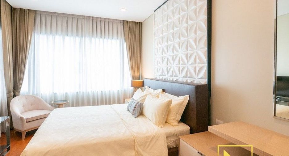 Condo en alquiler de 3 habitaciones en Khlong Toei, Bangkok