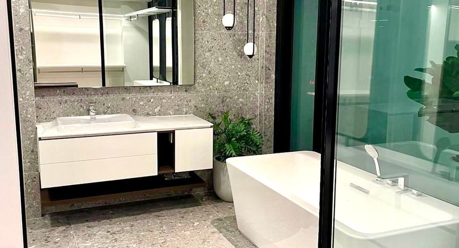 Casa en venta de 4 habitaciones en Saphan Sung, Bangkok