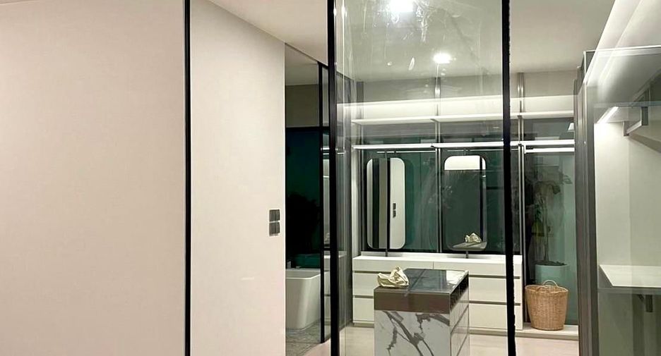 Casa en venta de 4 habitaciones en Saphan Sung, Bangkok