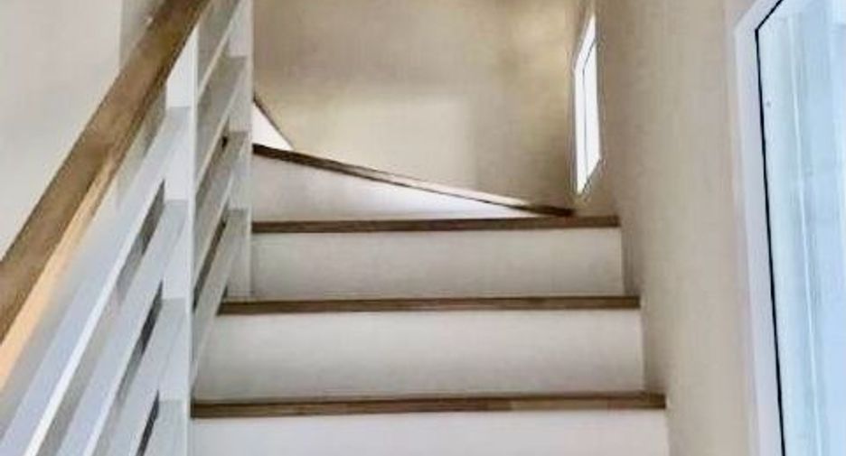 For sale 3 bedrooms townhouse in Tha Takiap, Chachoengsao