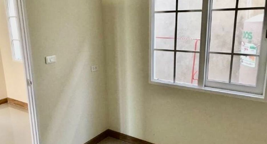 For sale 3 bedrooms townhouse in Tha Takiap, Chachoengsao