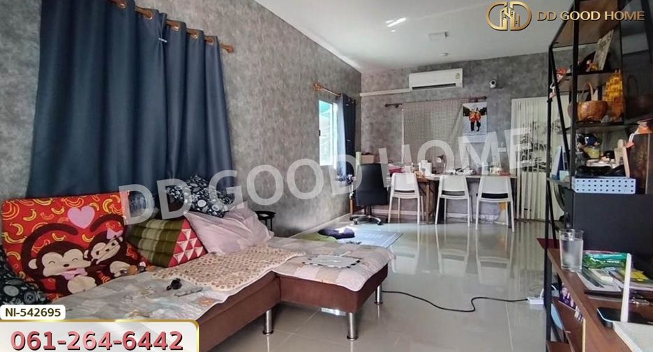 For sale 3 bedrooms townhouse in Phra Samut Chedi, Samut Prakan