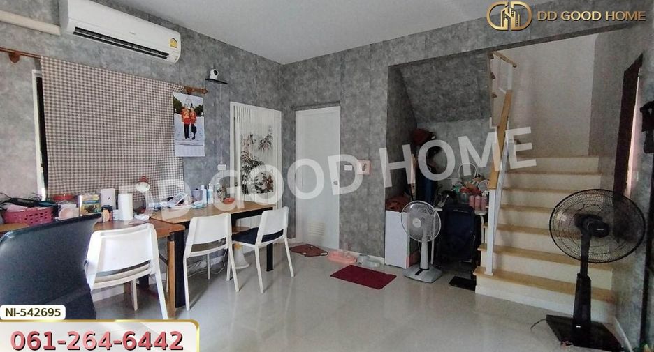For sale 3 bedrooms townhouse in Phra Samut Chedi, Samut Prakan