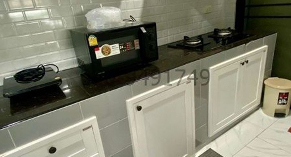 Haus zur Miete mit 3 Zimmer in Mueang Nonthaburi, Nonthaburi