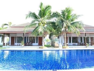 For sale 11 bed hotel in Pran Buri, Prachuap Khiri Khan