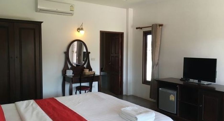 For sale 11 Beds hotel in Pran Buri, Prachuap Khiri Khan