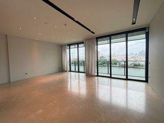 For sale 2 ベッドルーム condo in Khlong San, Bangkok