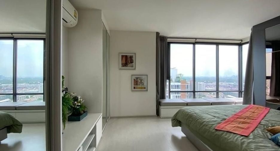 À vendre 2 chambres condo à Khlong Toei, Bangkok