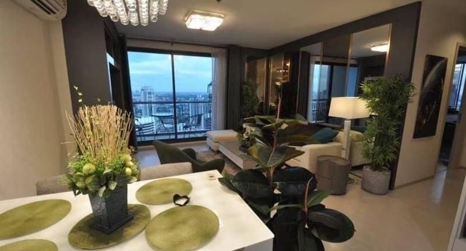 À vendre 2 chambres condo à Khlong Toei, Bangkok