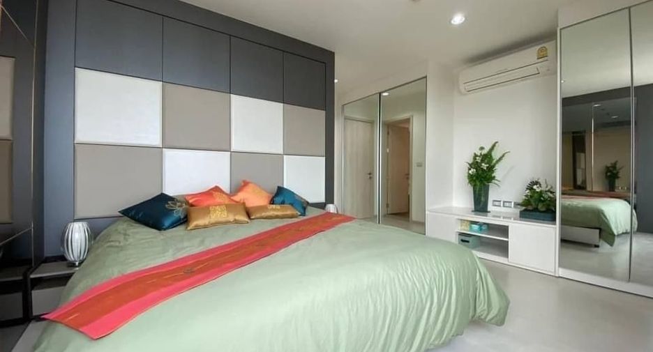 À vendre 2 chambres condo à Khlong Toei, Bangkok