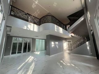 For sale 4 Beds house in Yan Nawa, Bangkok