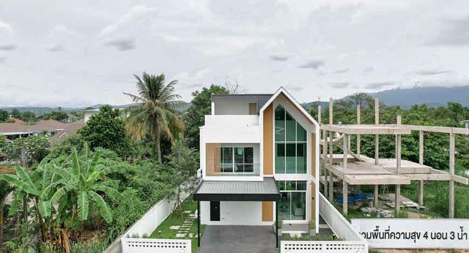 For sale 4 bedrooms house in Hang Dong, Chiang Mai