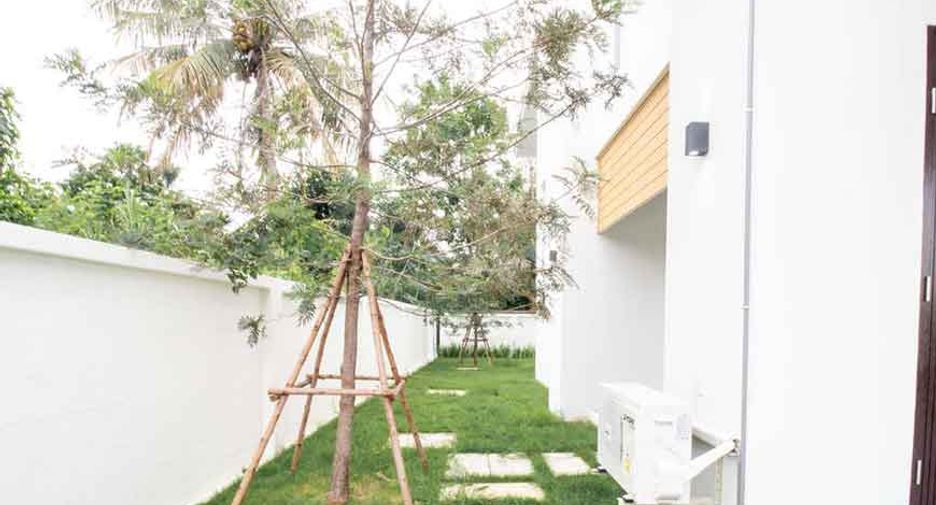 For sale 4 bedrooms house in Hang Dong, Chiang Mai