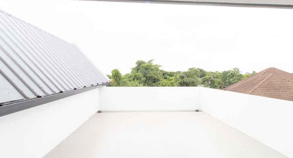 For sale 4 bedrooms house in Hang Dong, Chiang Mai