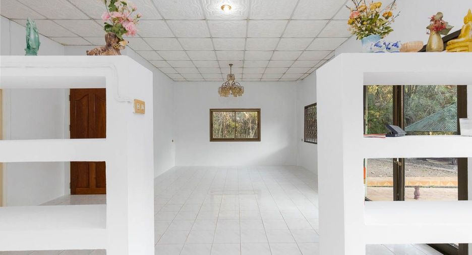 For sale 2 bedrooms house in Muang Sam Sip, Ubon Ratchathani