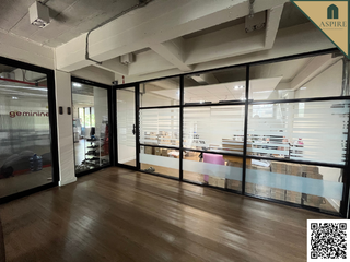 For sale retail Space in Phaya Thai, Bangkok